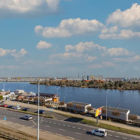 Stylish With River View And Desk For Remote Work In By Renters Apartment Szczecin