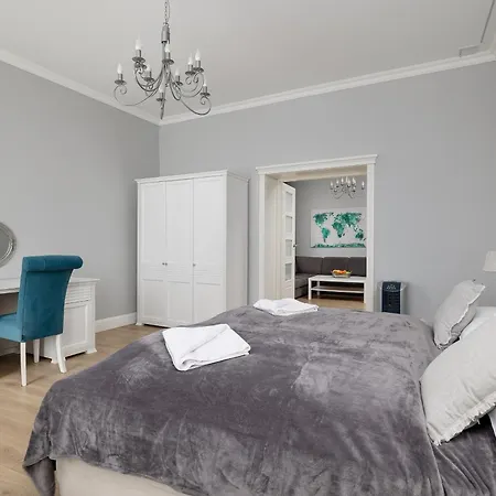 Stylish With River View And Desk For Remote Work In By Renters * Szczecin