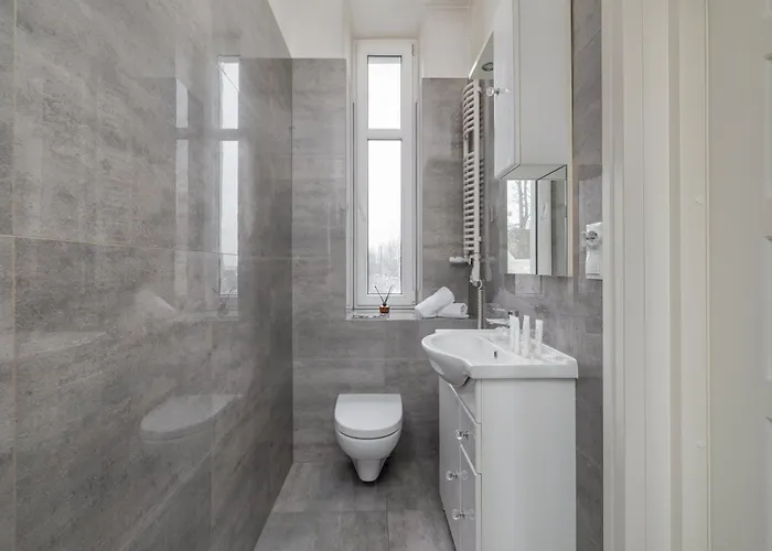 Апартаменты Stylish With River View And Desk For Remote Work In By Renters *